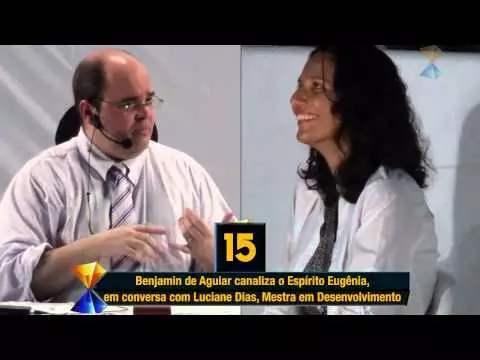 A Mestra em Desenvolvimento e Jornalista Luciane Dias Interage com o Espírito Eugênia, diante de Centenas de Pessoas, ao Vivo, através da mediunidade de Benjamin de Aguiar, Sendo Apresentadas, na Ocasião, 27 Informações Desconhecidas do Médium.