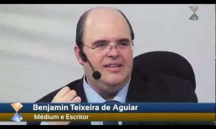 Ser Espontâneo ou Formal Difere da Questão de Caráter. Sermos Nós Mesmos e Amados pelos que Aceitam Quem Somos.