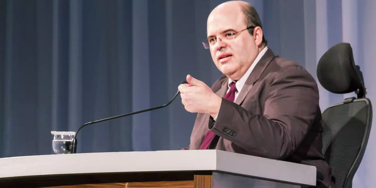 O líder espiritual Benjamin Teixeira de Aguiar, em sua palestra do domingo 13/05/2018