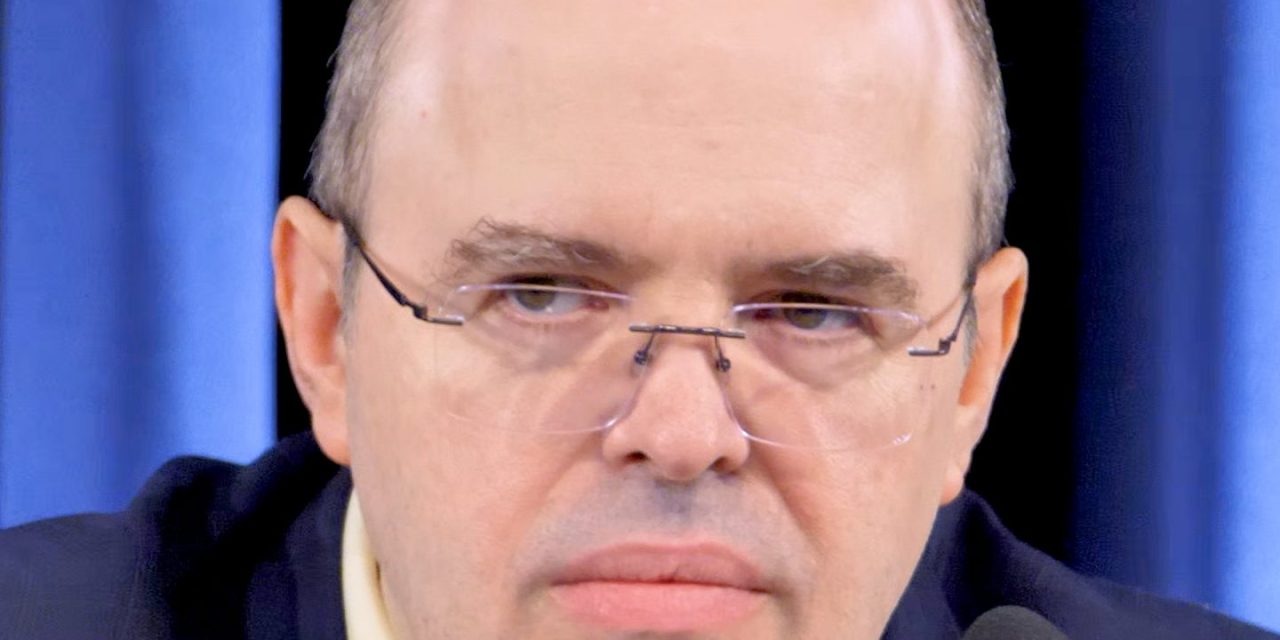 Tradições e perversões