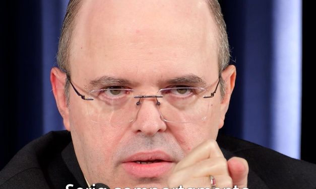 Subserviência vergonhosa