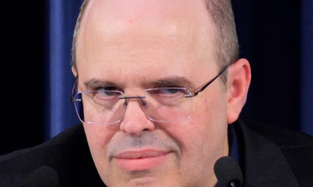 Chico Xavier e Kardec