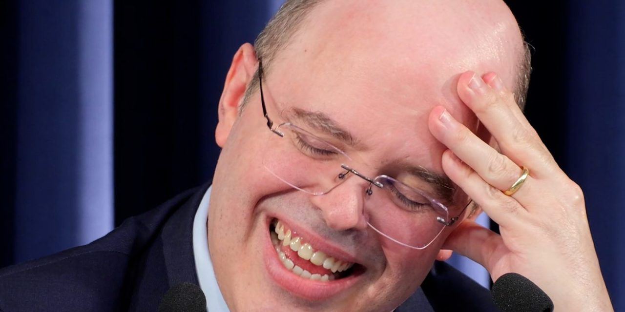 Trump e a inversão da história