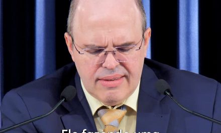 Grande serviço de Felca