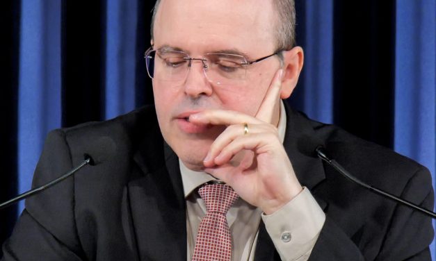 Dino, Trump e a queda da bolsa