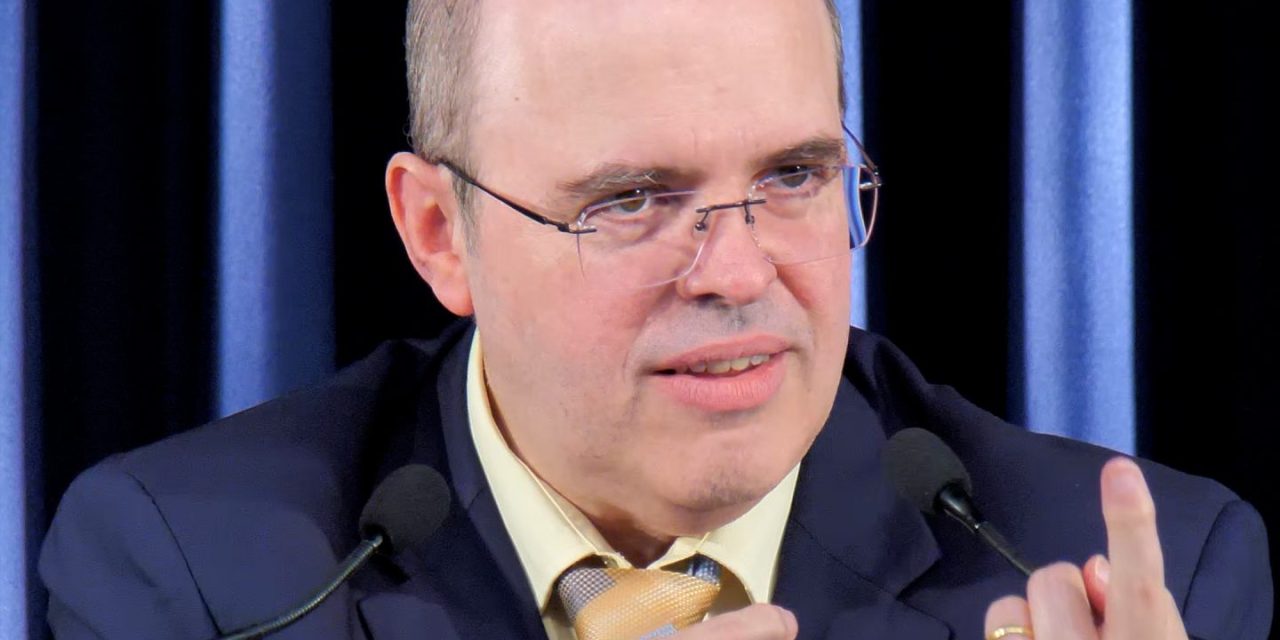 Ayrton Senna, seu cérebro especial e uma dama misteriosa…