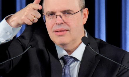 “Bananinha” usurpador