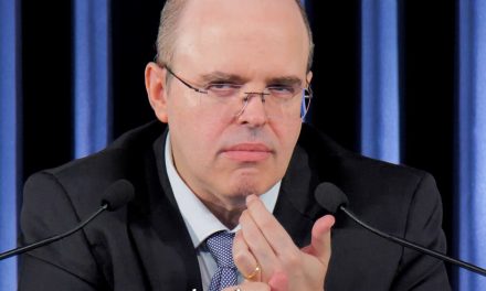 Gênios das trevas e quem utilizam