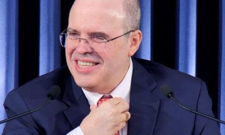 Jesus, o Plano Sublime e a ausência de democracia