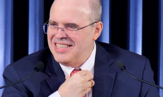 Jesus, o Plano Sublime e a ausência de democracia