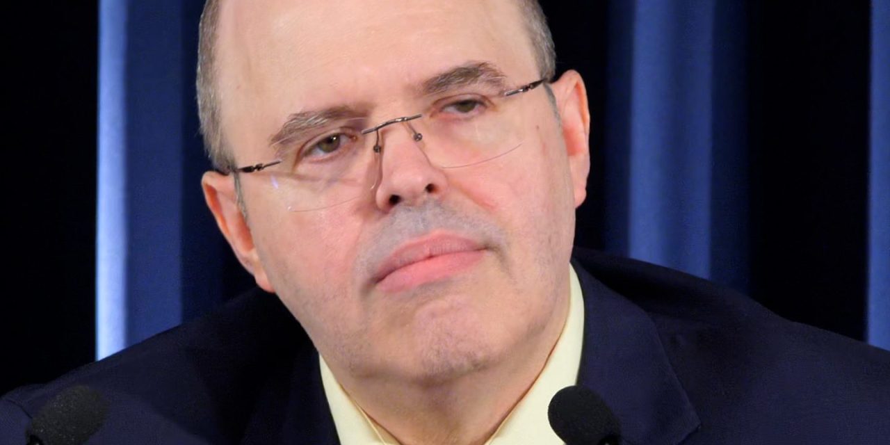 Atraso religioso, violência doméstica, ateísmo e sui**dio