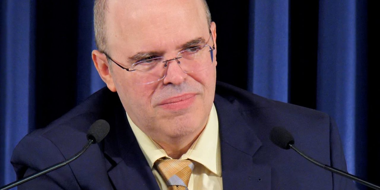 Complexidade e desnecessidade da mediunidade