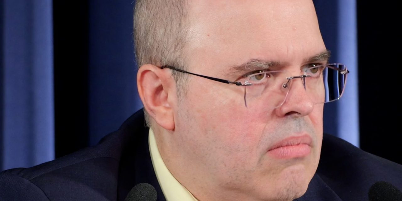 Misoginia nas igrejas: proibição por lei?