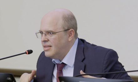 A Mulher vs. a Serpente e o messianato de Jesus e Maria