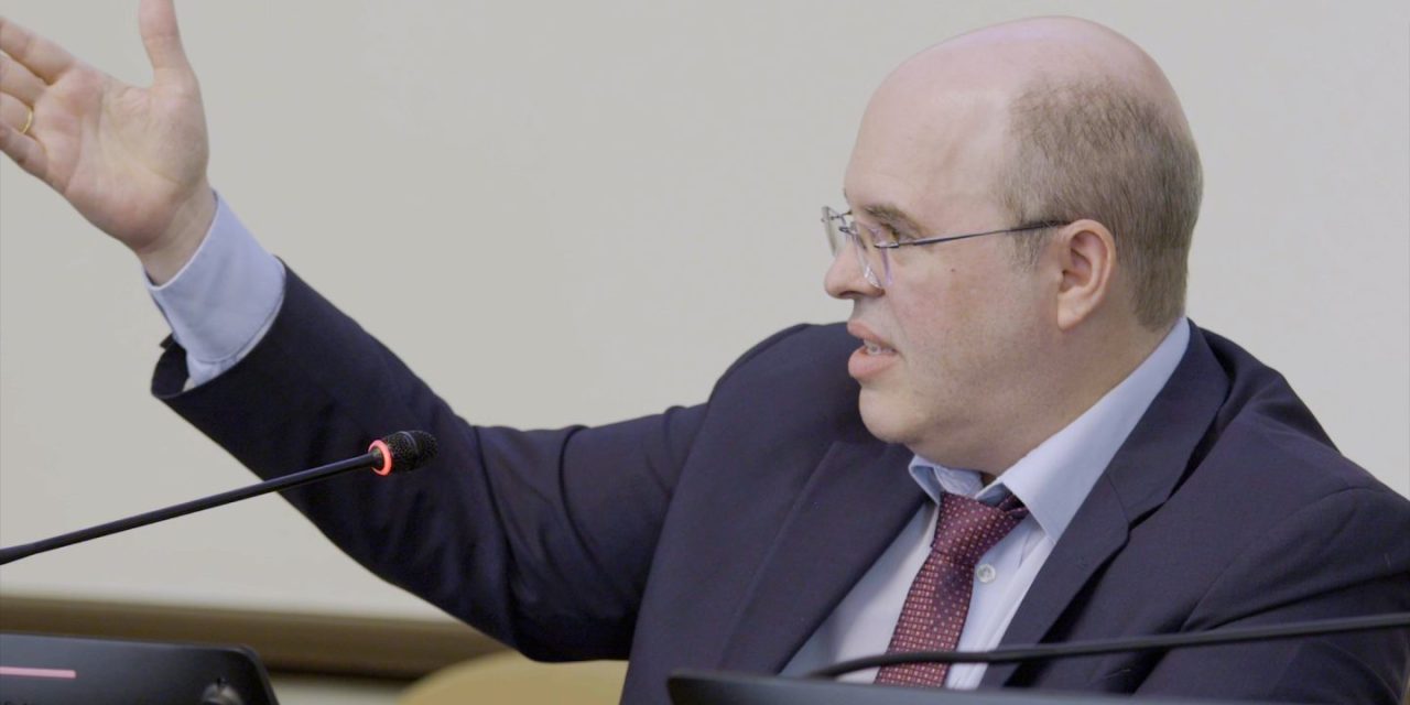 Trump: antivacina, negando o aquecimento global…