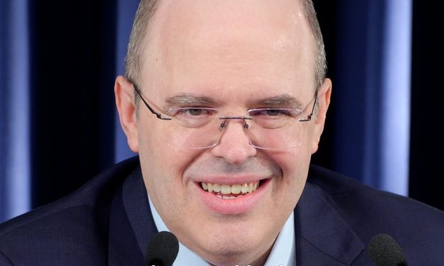 Aniversário e atrapalhação das convenções