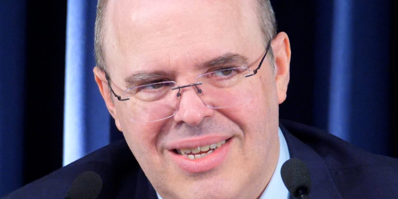 Cestinha e cofre – dinheiro e religião