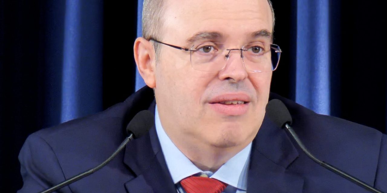 Pessoas com títulos e a Espiritualidade