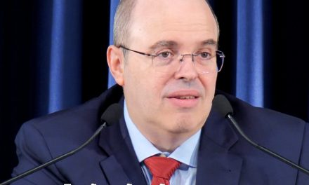 Pessoas com títulos e a Espiritualidade