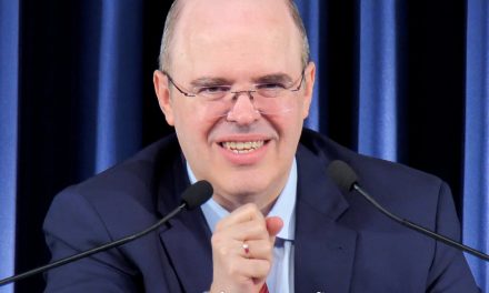 Crença em Deus e evidências de outras vidas