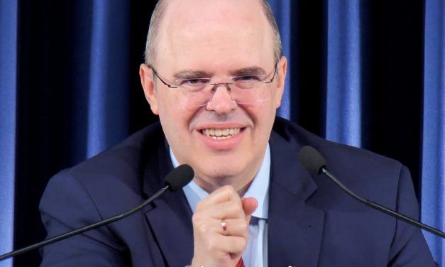 Crença em Deus e evidências de outras vidas