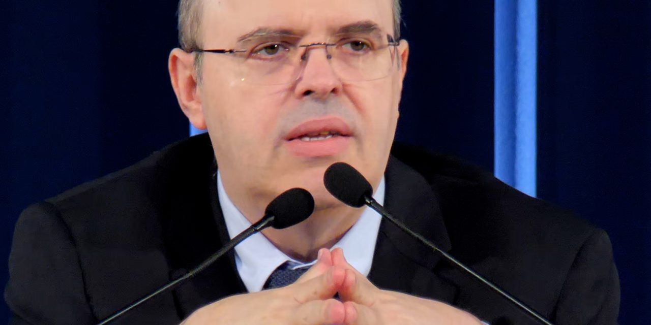 A igreja e seu desrespeito a mulheres