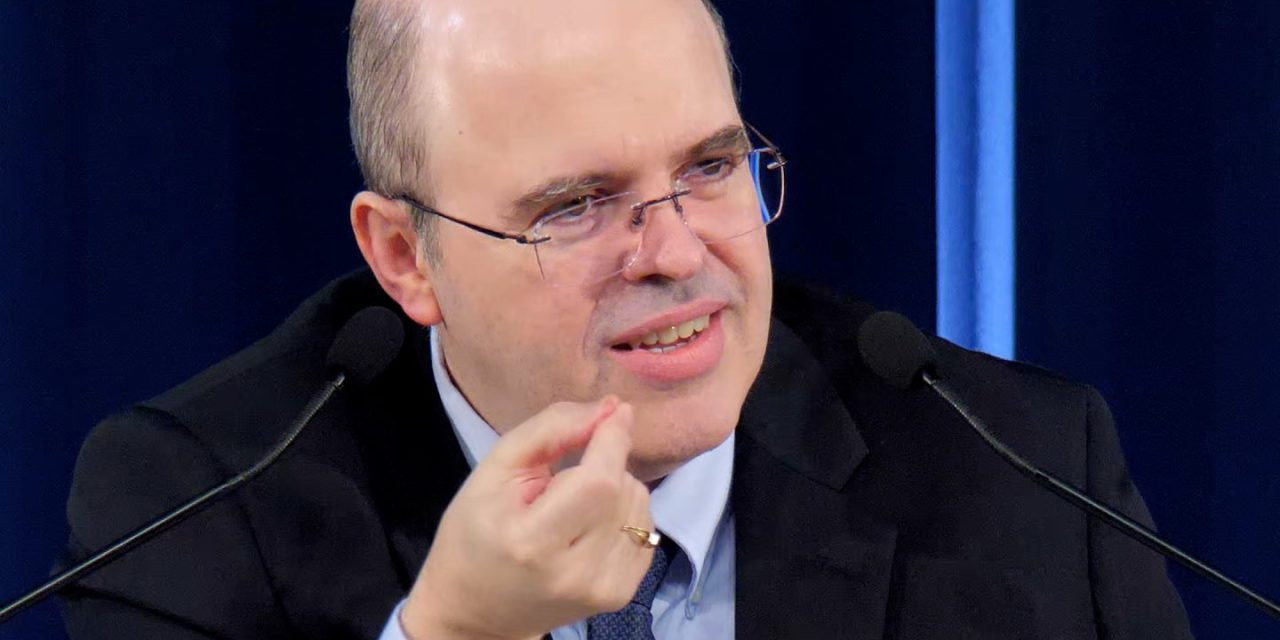 Trump vs. Clinton: hipocrisia e maldade