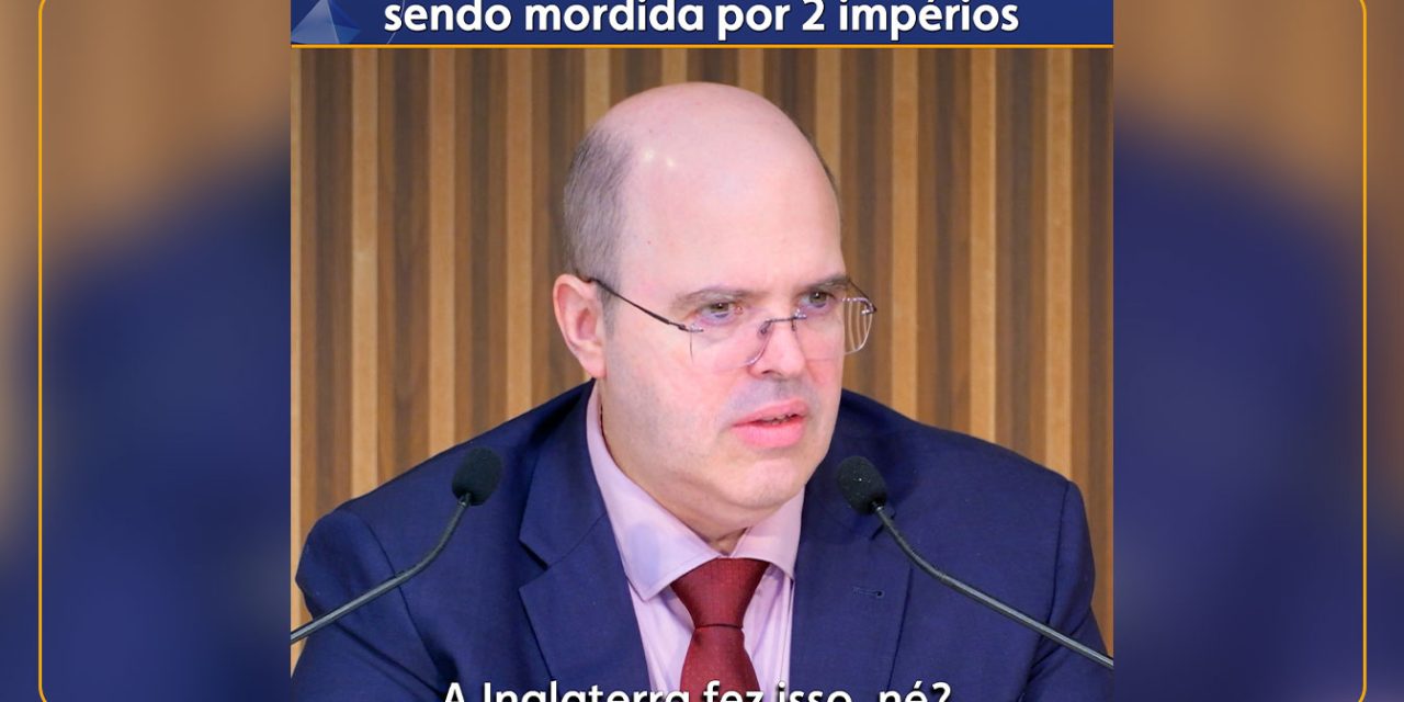 Europa: besta imperialista sendo mordida por 2 impérios