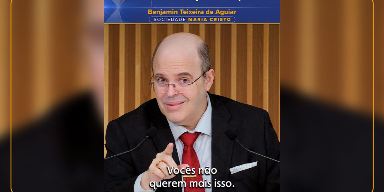 Homem com função de explicar