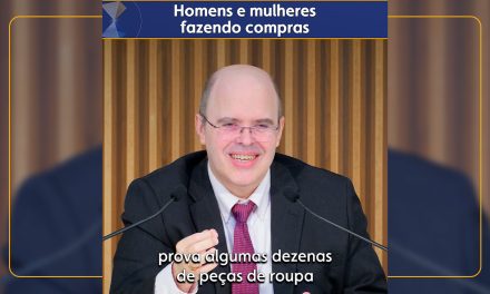 Homens e mulheres fazendo compras