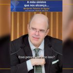 A mão sinistra que nos alcança…