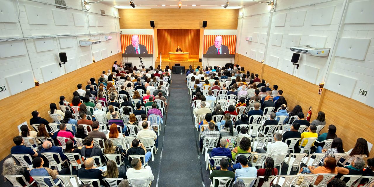 Plateia da Palestra de Benjamin Teixeira de Aguiar de ontem à noite, 07/06/2026