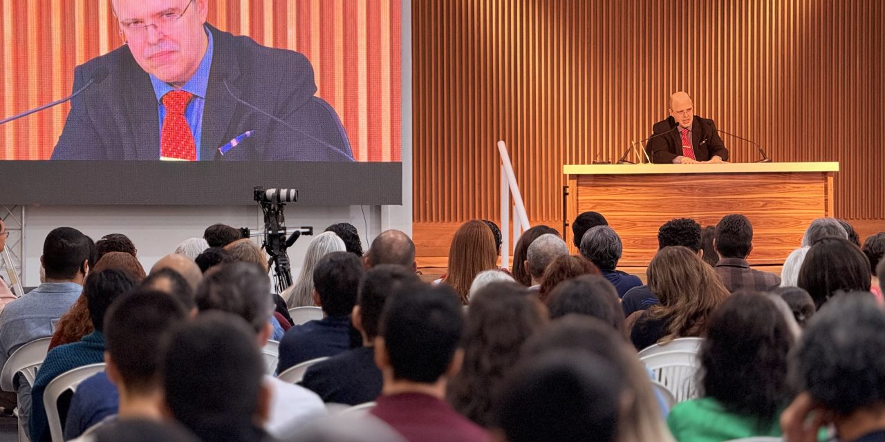 Palestra de Benjamin Teixeira de Aguiar – todos os domingos, 20h, entrada franca