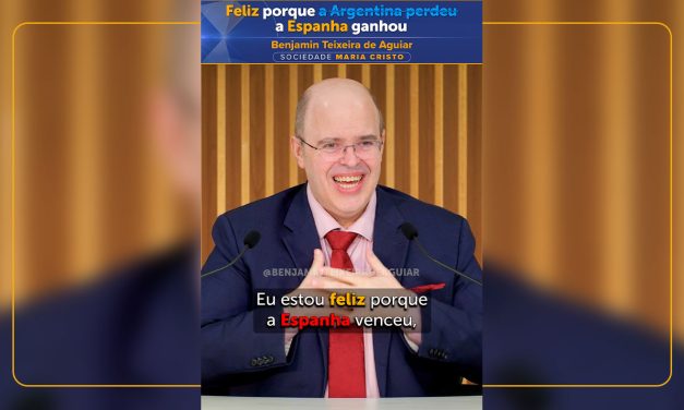 Feliz porque <del>a Argentina perdeu</del> a Espanha ganhou