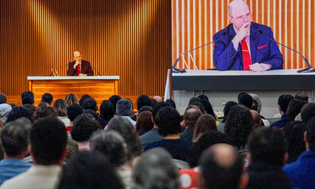 Palestra de Benjamin Teixeira de Aguiar – todos os domingos, 20h, entrada franca