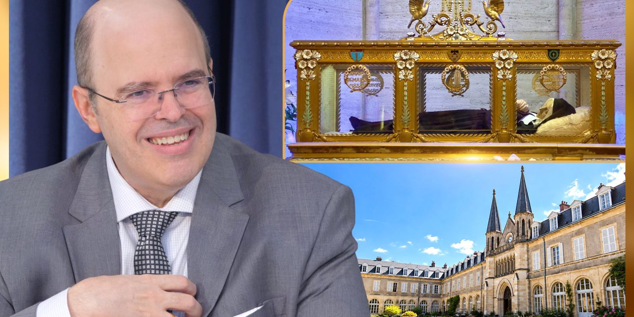 Na França, o orientador espiritual Benjamin Teixeira de Aguiar visita Santuário de Maria Cristo