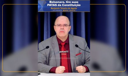 Bolsonaro, tire suas PATAS da Constituição