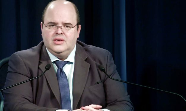 Psicopatas, sucesso material e o preço da verdadeira felicidade