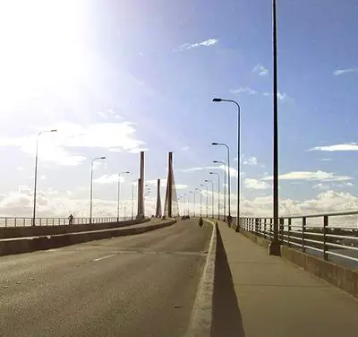 O dever de ser feliz.