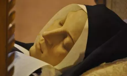 Etiologia Fenomenológica da Incorruptibilidade Cadavérica Completa de Santa Bernadette Soubirous.