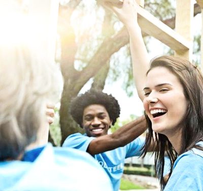 Espírito de serviço e felicidade