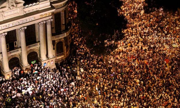 O que a Espiritualidade Diz sobre o Atual Movimento de Manifestações Populares que Toma as Ruas do Brasil.