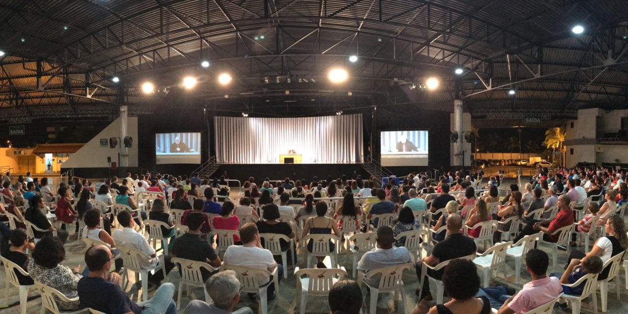 O MAIOR trabalho mediúnico do planeta, na atualidade!