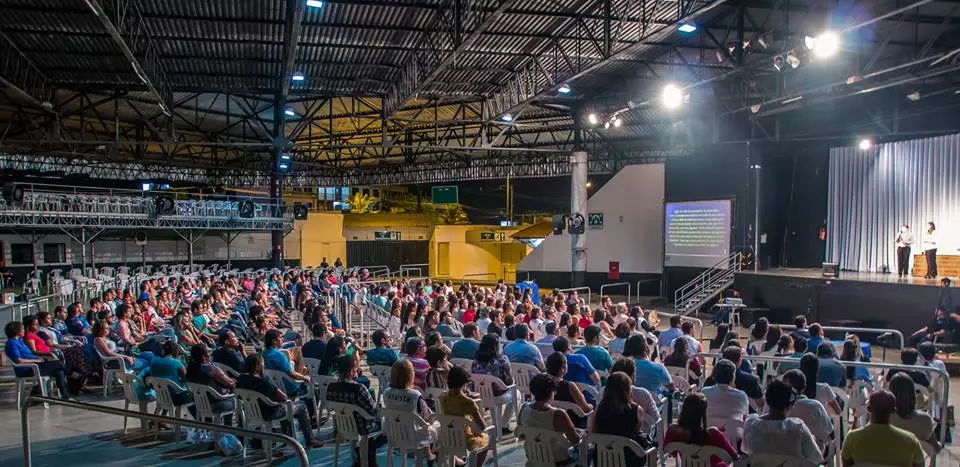 Mais um domingo com grande sucesso de público, na palestra do líder espiritual Benjamin Teixeira de Aguiar